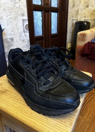Кросівки nike air max чорні шкіряні оригінал р. 41 (26 см)