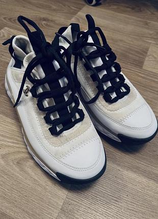 Женские кроссовки chanel