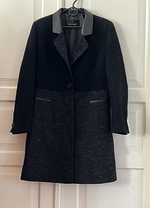 Брендове демісезонне пальто на р. 46-48