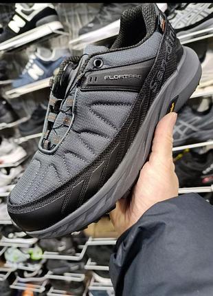 Кросівки new yike