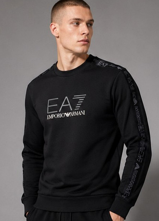 Свитшот ea7 emporio armani черный утепленный мужской s / 46