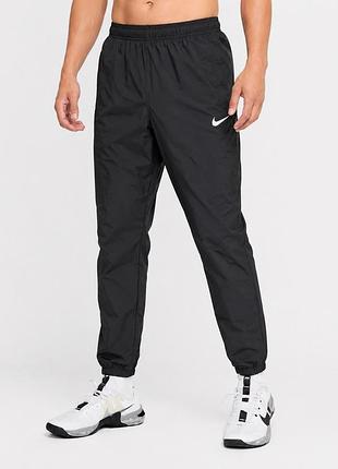 Чоловічі спортивні штани nike