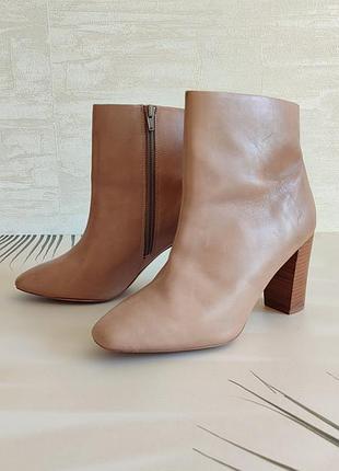 Zara шкіряні бежеві черевики на товстих підборах 39 розмір