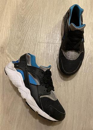 Кроссовки nike huarache. оригинал❗️