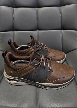 Skechers arch fit orvan