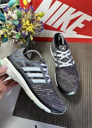 Оригінальні кросівки adidas