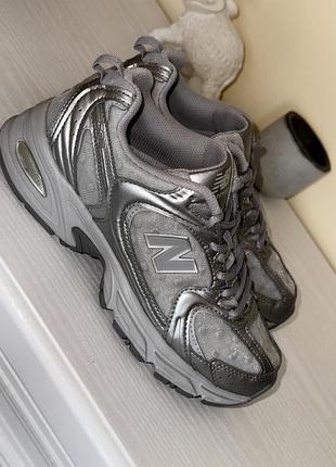New balance 530 u530hfz кросівки в горошок срібні