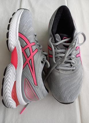 Кросівки asics