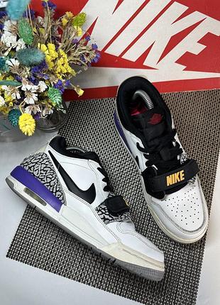 Оригінальні кросівки nike