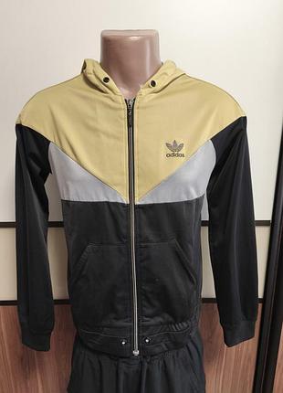 Adidas женская спортивная кофта с капюшоном худи