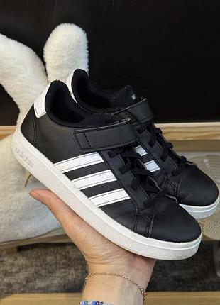 Кросівки adidas grand court 34р