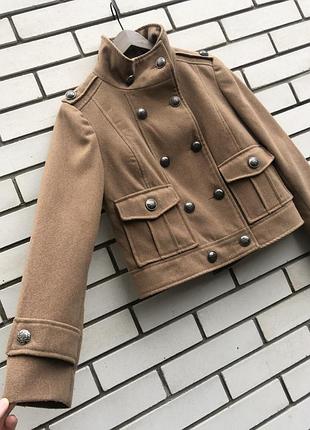 Бежева кемел укорочена куртка-бушлат від zara
