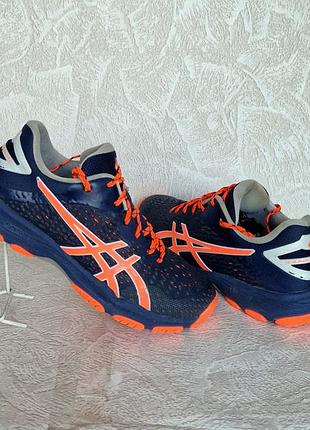 Кроссовки (asics nutburner) размер 41-42