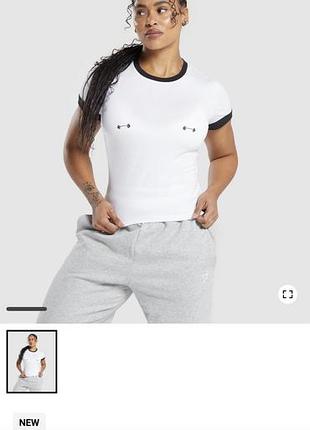 Вкорочена футболка gymshark