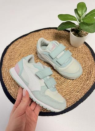 Кросівки puma для дівчинки