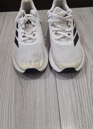Кроссовки adidas унисекс 40 р
