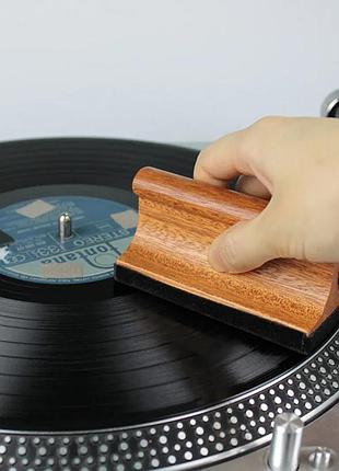 Щітка для очищення вінілових пластин myllo vinyllo velvet brush (оксамитова) + 3 серветки з мікрофібри