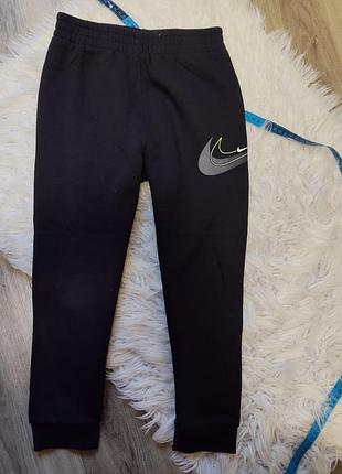 Крутые брюки nike на рост 116-122 см
