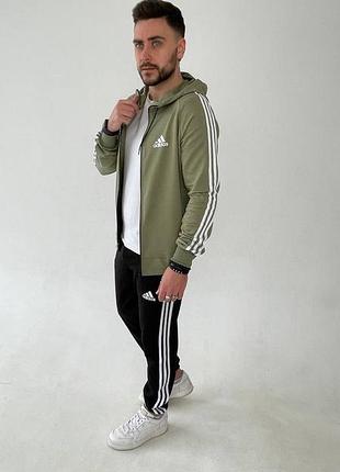 Спортивні костюми