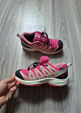 Очень красивые женские ботинки salomon