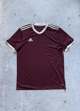 Спортивна  футболка adidas