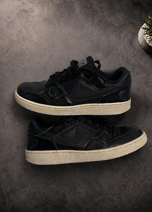 Кросівки nike son of force ,оригінал
