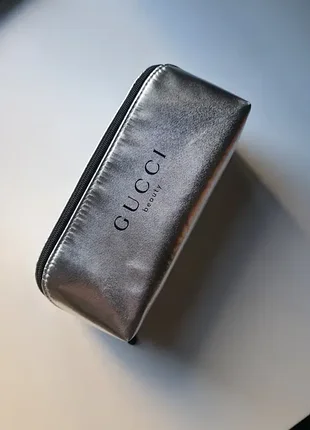 Косметичка серебристая gucci beauty silver makeup bag 20 × 8 x 8 cм