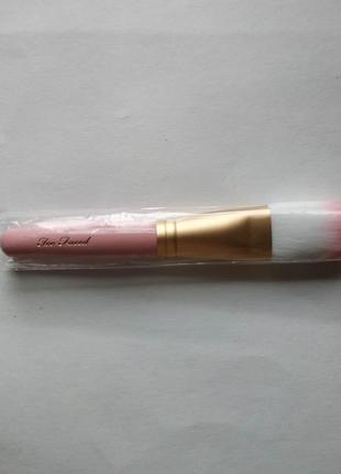 Кисть для макияжа too faced flatbuki face brush