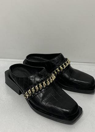 Трендові мюлі asos