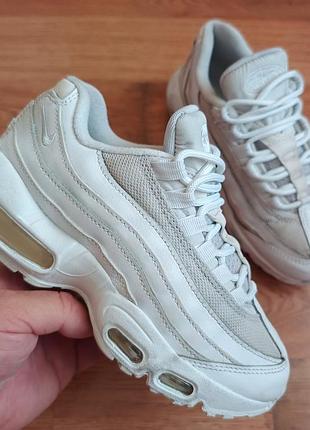 Оригінальні nike  p35.5 довжина устілки по факту 22см