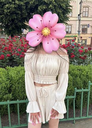 Костюм жіночий