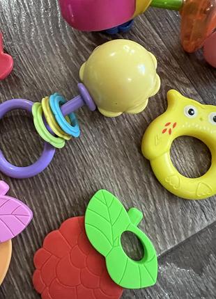 Іграшки погремушки 6