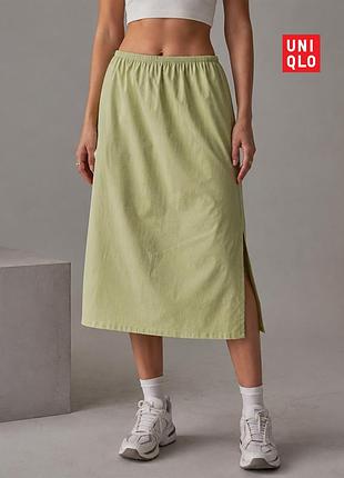 Оригинальная фисташковая юбка на резинке с разрезами uniqlo s