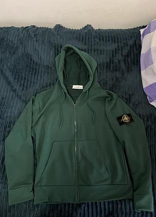 Stone island — темно-зелена зіпка 🟢  • розмір: m • колір: темно-зелений • стан: дуже хороший • зручна та стильна модель • підійде на кожен день  📦 в