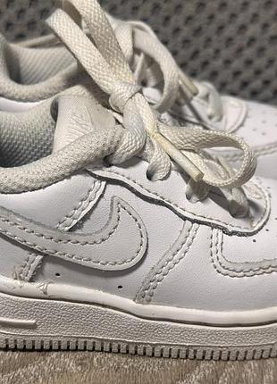 Оригінальні білі кросівки nike 21 розмір 13 см