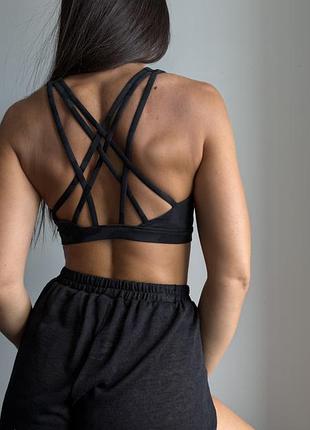 Топ з чашками lululemon