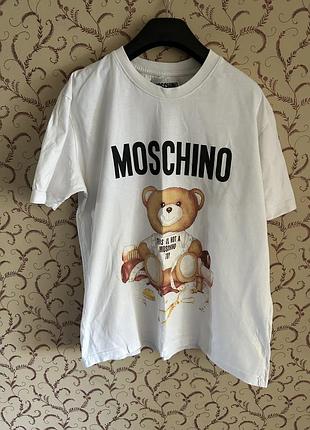 Moschino оригінал футболка з принтом