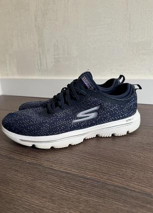 Кросівки skechers gowalk, eur 38,5/ 25,5см. дуже мʼяка підошва, вага пари мінімальна - не відчутні на ногах