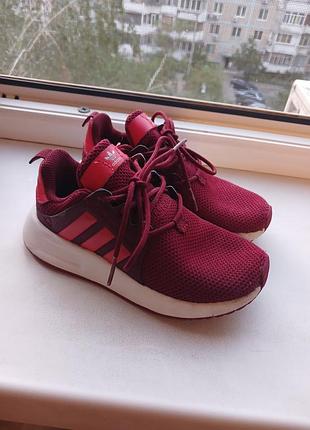 Кроссовки adidas, 28 разм. стелька 17.5
