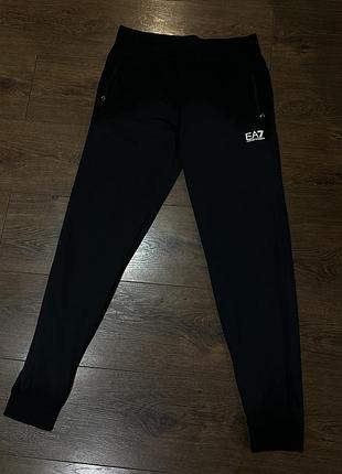 Спортивні armani