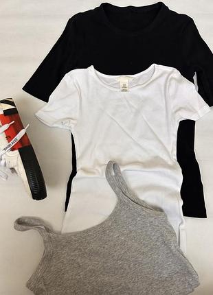 Базова футболка топ в рубчик h&m.