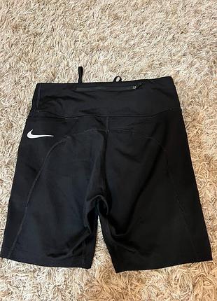 Стильні шорти nike