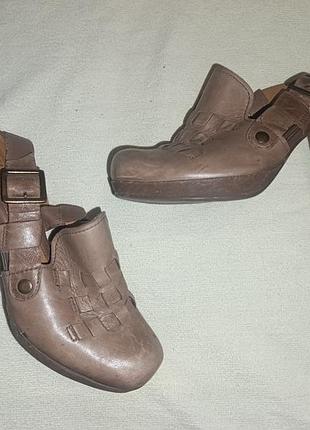 Шкіряні сандалі, 36-37 р-р. clarks
