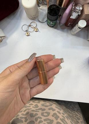 Міні помада шарлотта тілберрі