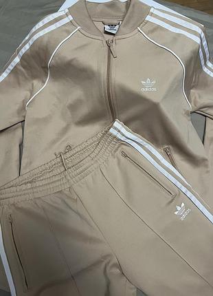 Жіночий спортивний костюм adidas originals 🤎