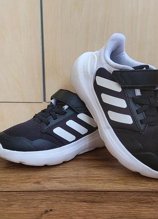 Кросівки adidas 30,5 розмір