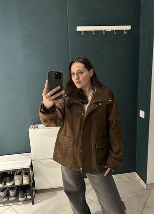 Замшева куртка zara
