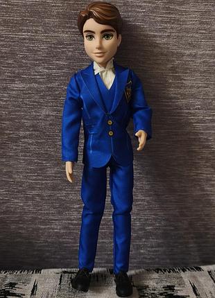 Принц бен (prince ben) от компании hasbro, выпущенная по франшизе disney «наследники» (descendants)