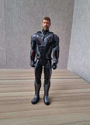 Коллекционная игровая фигурка тора (thor) из серии marvel avengers: endgame titan hero power fx от hasbro