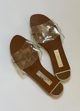 Шльопанці zara в ідеалі